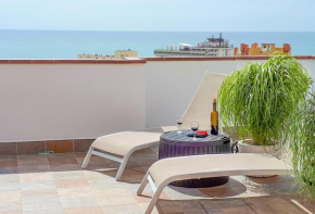 Atico Duplex con vistas al mar. Dos plazas de garaje, Torremolinos